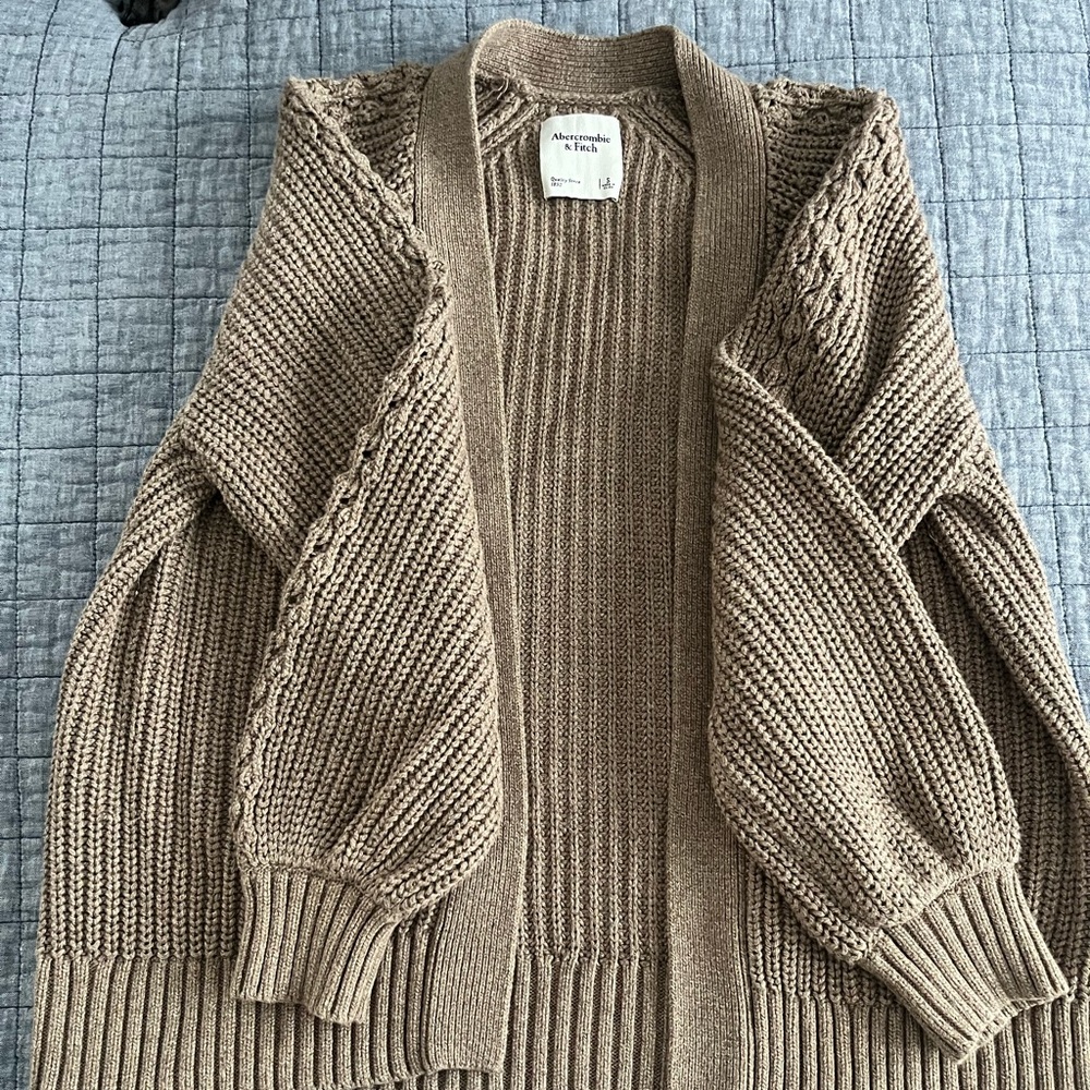 Abercrombie & Fitch Taupe Open-Front Chunky Knit Cardigan